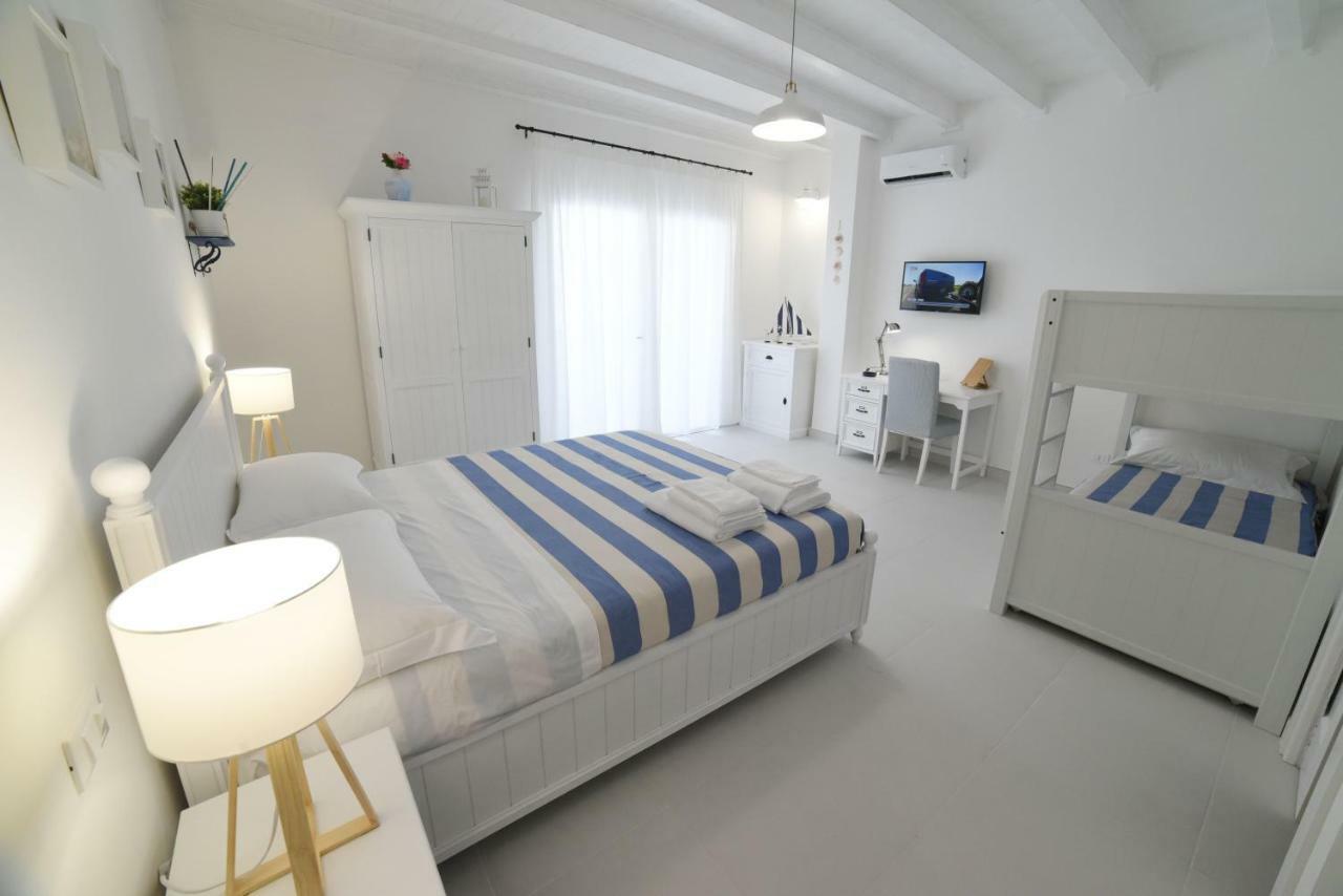 פורטו צ'זראו Latino Rent Room B&B Vista Mare מראה חיצוני תמונה