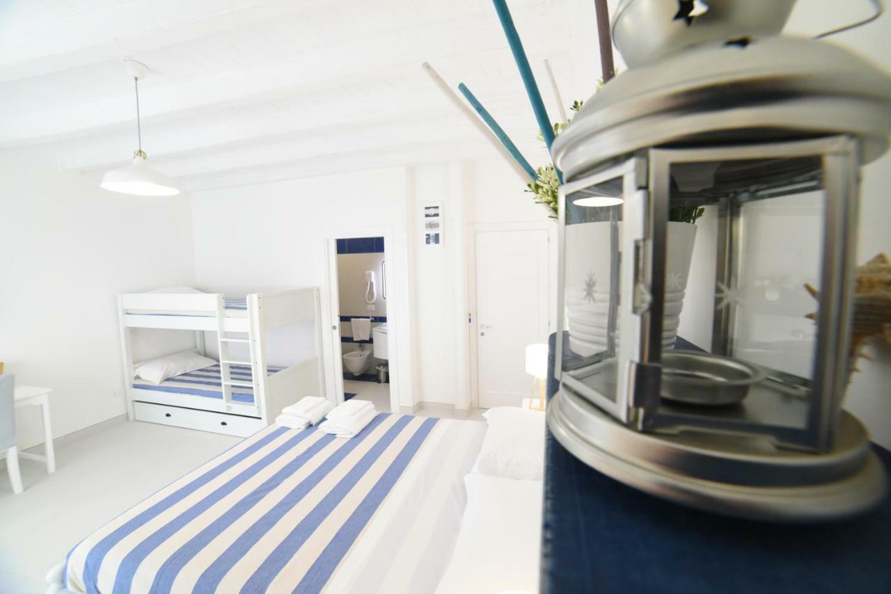 פורטו צ'זראו Latino Rent Room B&B Vista Mare מראה חיצוני תמונה