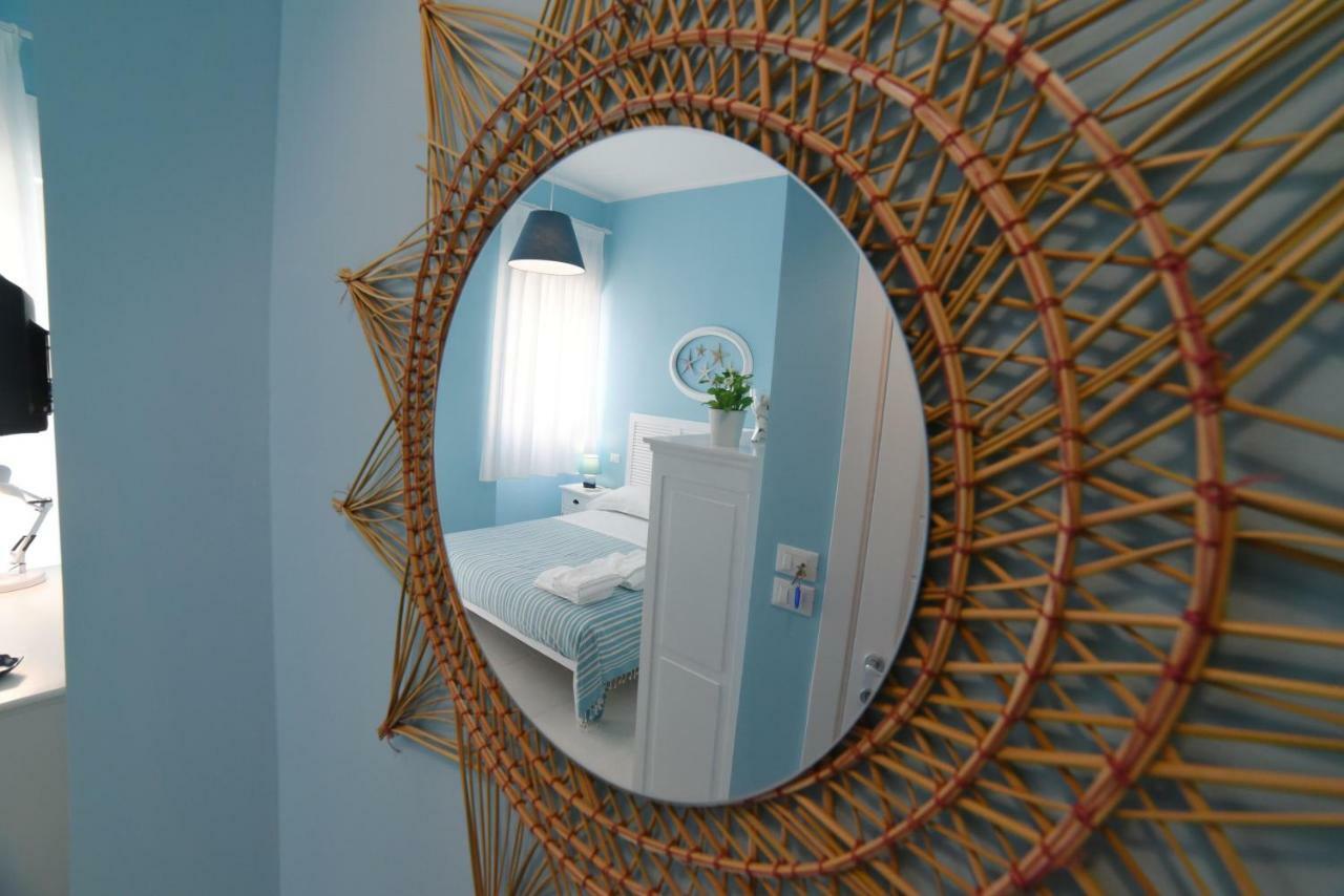פורטו צ'זראו Latino Rent Room B&B Vista Mare מראה חיצוני תמונה