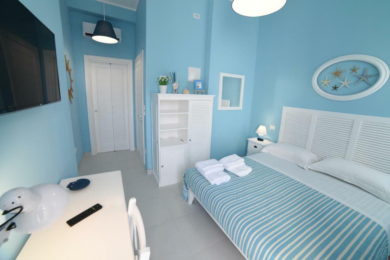 פורטו צ'זראו Latino Rent Room B&B Vista Mare מראה חיצוני תמונה