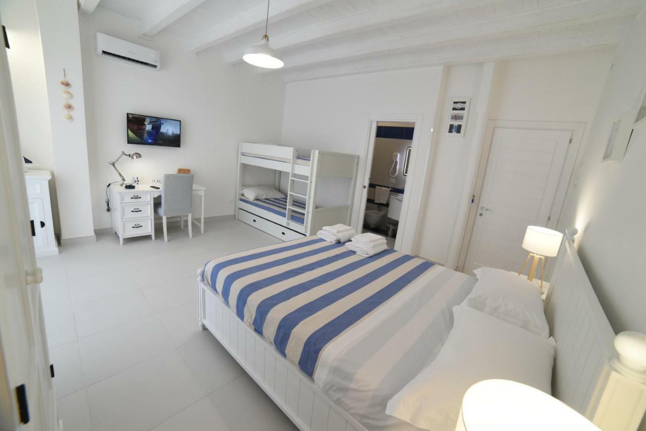 פורטו צ'זראו Latino Rent Room B&B Vista Mare מראה חיצוני תמונה